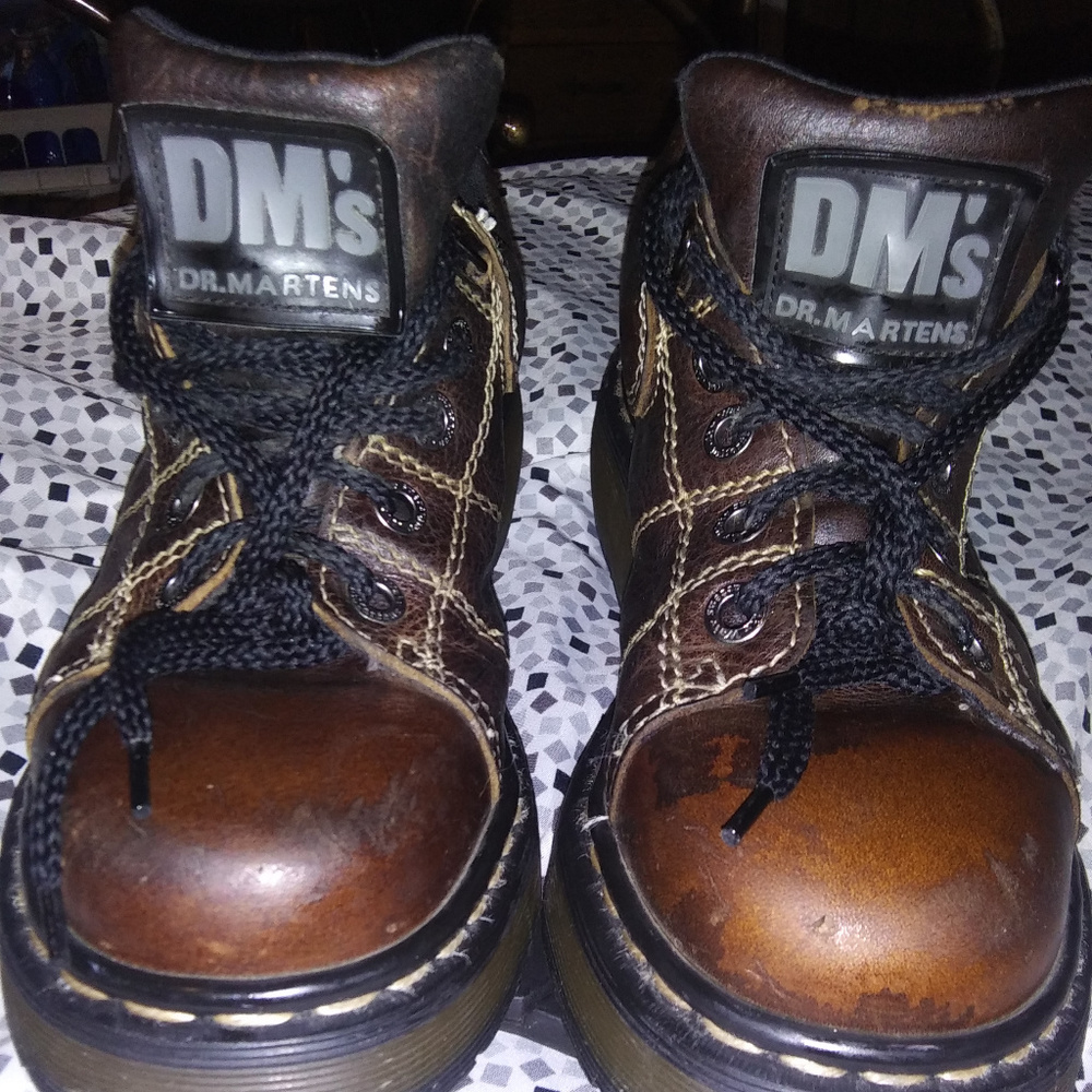 Dr Martens DMs Brown distressed leather shoes 8678